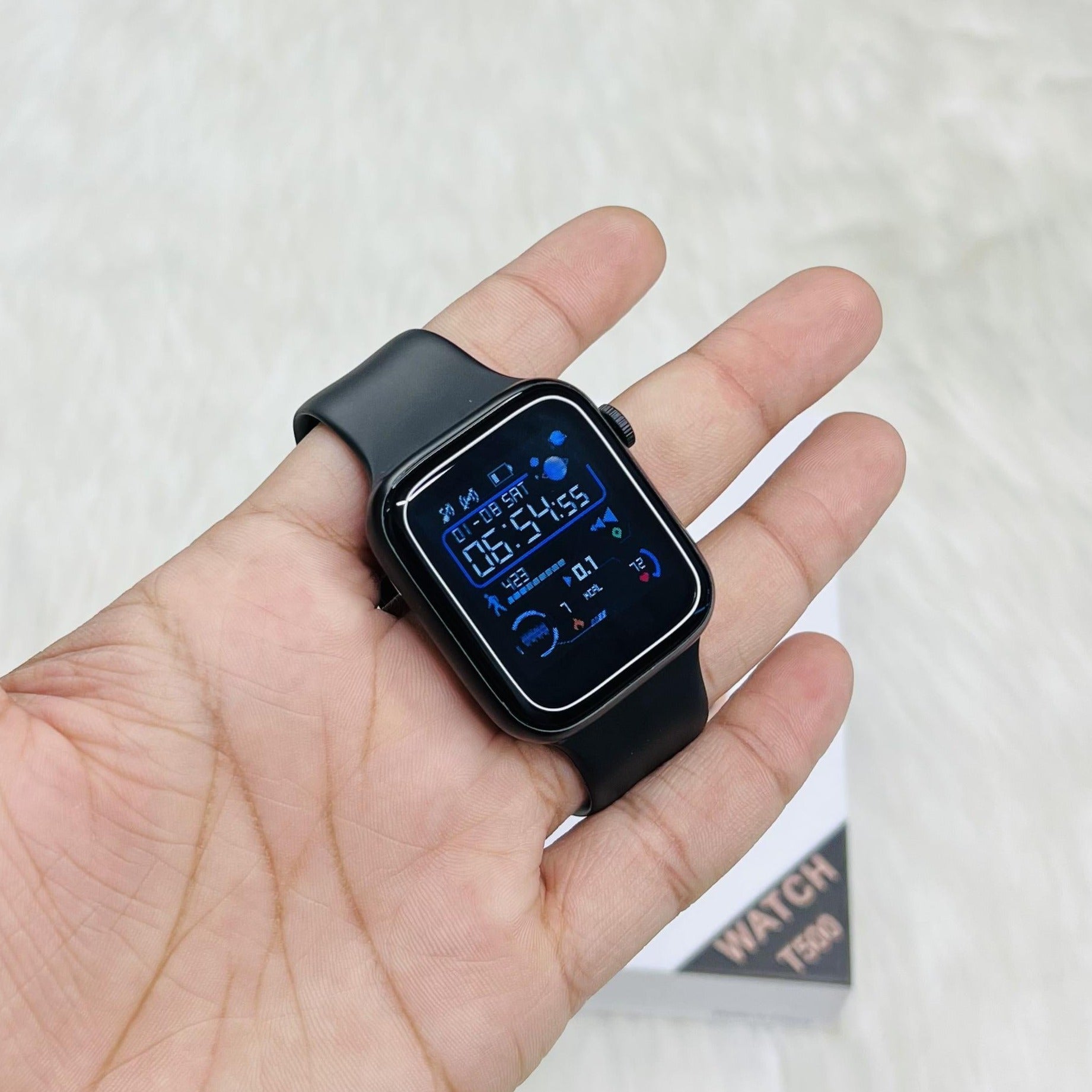 Series 8 Smart Watch T500