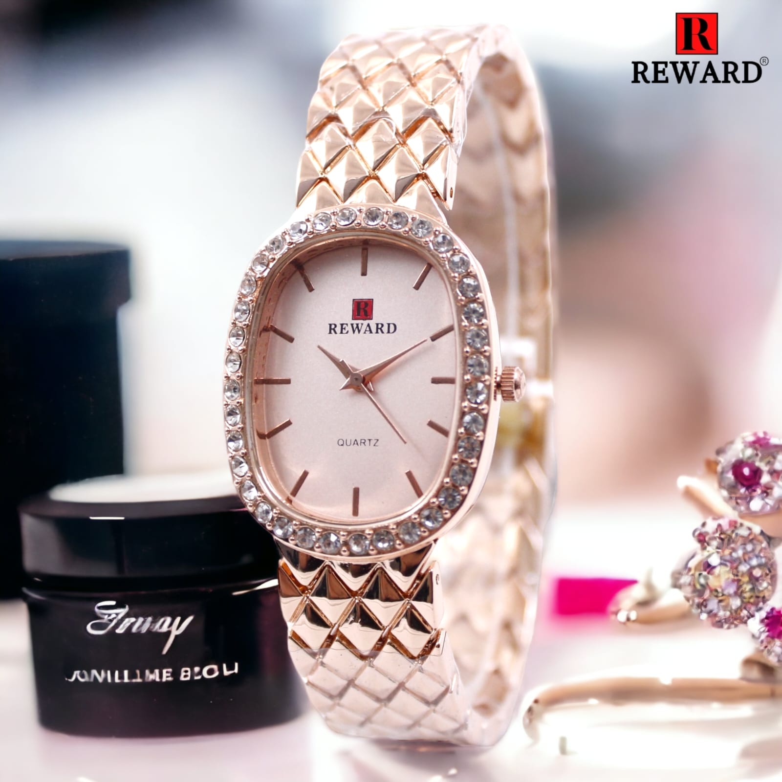 Oval Luxury Fashion Rose Gold Stainless Steel Ladies Watch