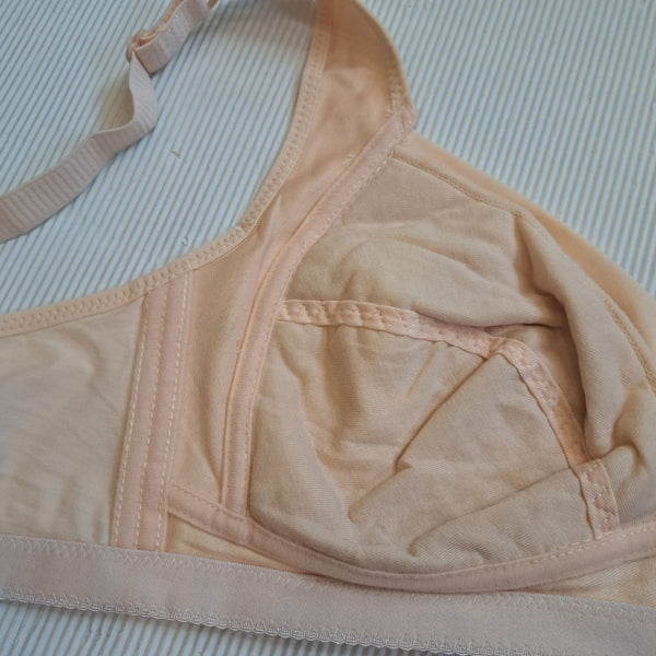 Light padded embroidery bra